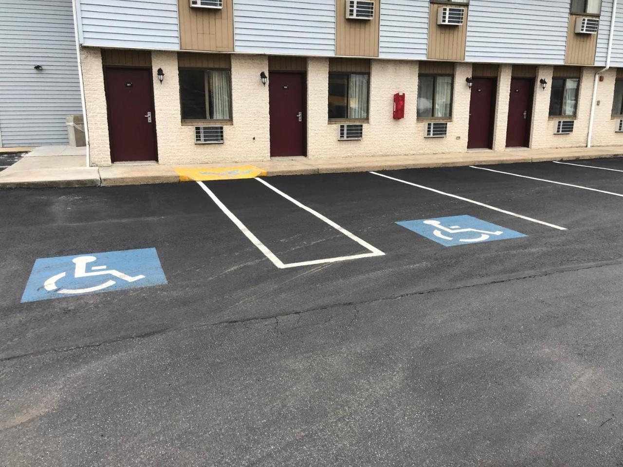 Value Inn Harrisburg-York Valley Green ภายนอก รูปภาพ